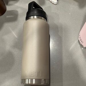 YETI Beige Stainless Steel Bottle 40oz